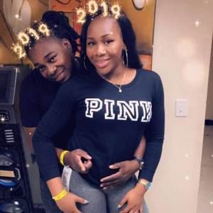 Meet your Posher, Denisse alejandra